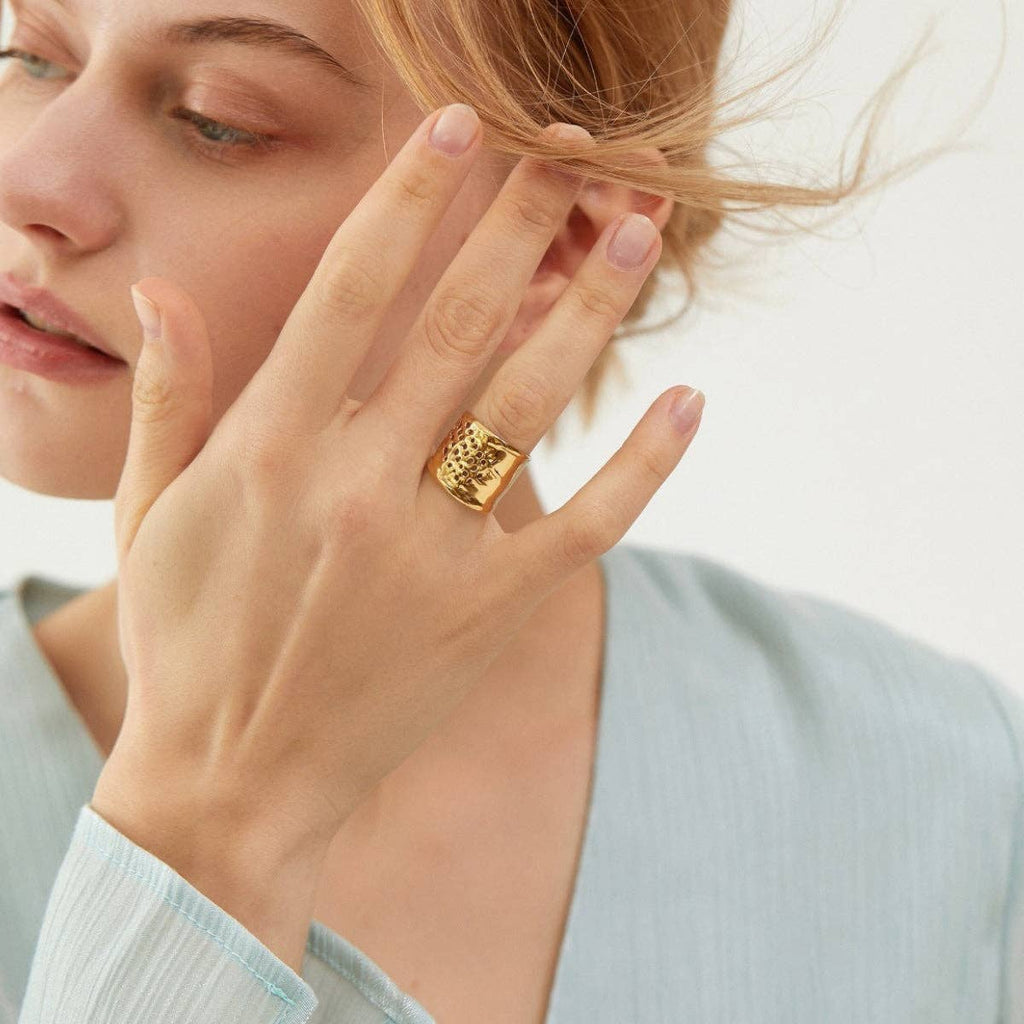 Luna Hammered Statement Ring | 18K Gold Plated