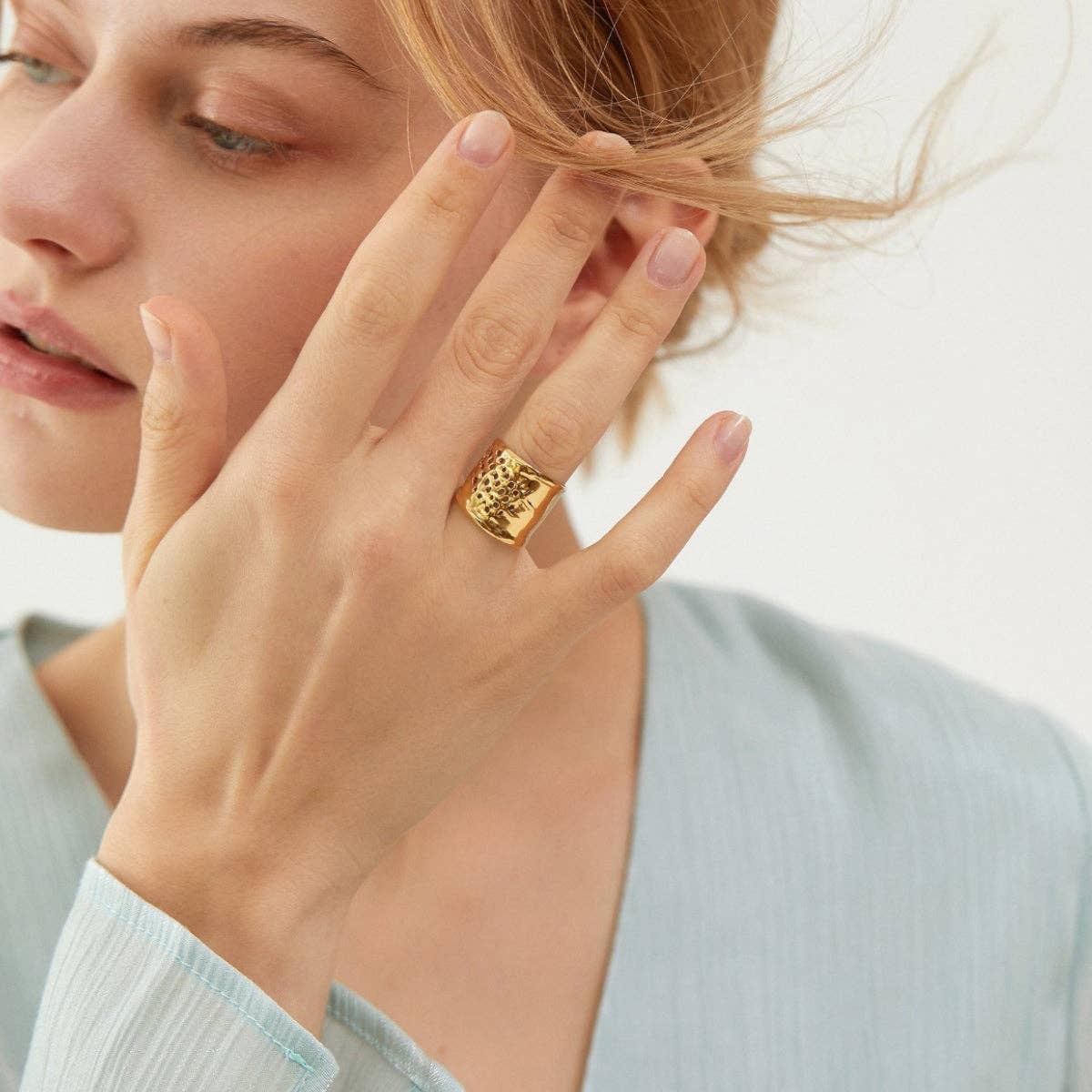 Luna Hammered Statement Ring | 18K Gold Plated