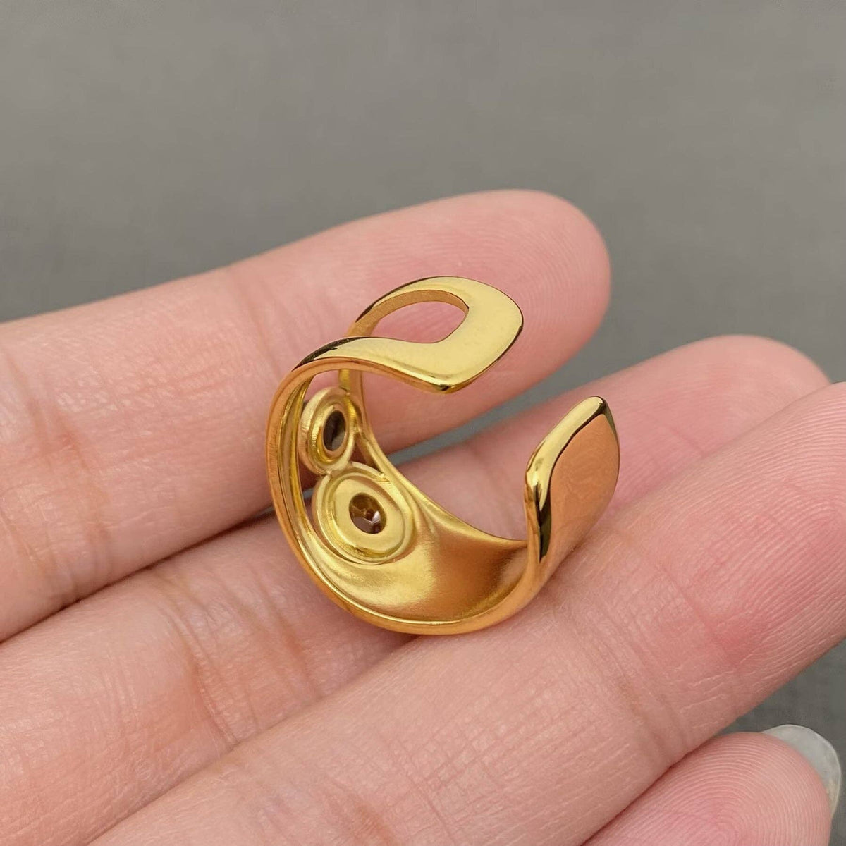 Tiger’s Eye Statement Ring (18K Gold Plated)