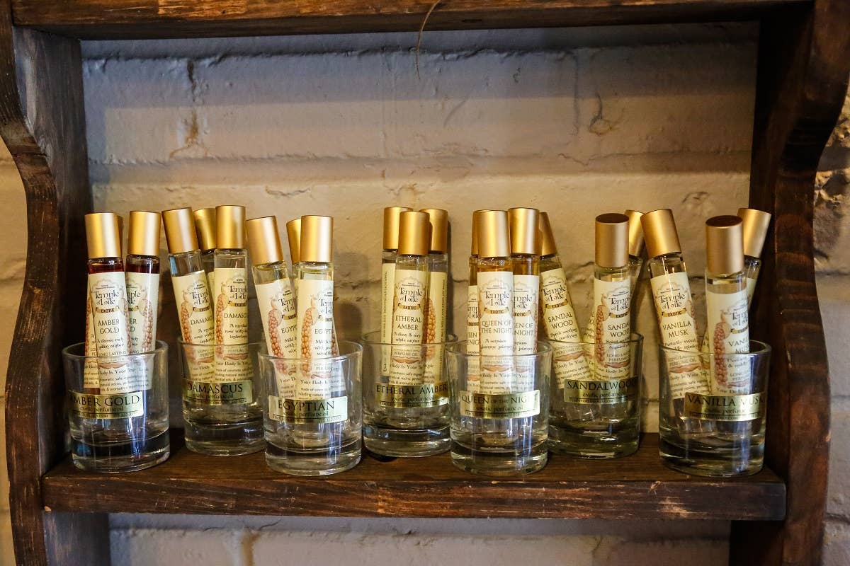Golden Vanilla Musk | Exotic Perfume Oil Rollerball